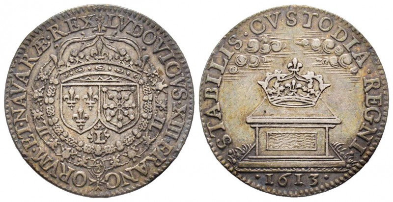 Très rare Jeton, Louis XIII, 1613, AG
Avers : LVDOVICVS. XIII. FRANC-ORVM. ET. N...
