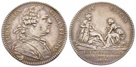 Corse, Jeton, 1769, AG 7 g.
Avers : LUD XV REX CHRISTIANISS Buste à droite de Louis XV, signé B. Duviv
Revers : DULCIA VINCLA EXTRAORDINAIRE DES GUERR...