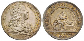 Jeton, 1728, Duvivier & Le Blanc, Trésor royal, AG 7.23 g. 
Avers : Buste habillé de Louis XV à droite. 
Revers : BELLO PACIQUE LABORAT Vulcain assis ...