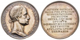 Autriche, Médaille, Franz II. (I.) 1792-1835 , AG 13.31 g.
Avers : FRANCISCVM AVGVSTVM GERMANICVM, belorbeerter 
Revers Inscription en 10 lignes
Mont....