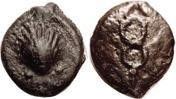 R AES GRAVE, Sextans, 269-242 BC, Cockle shell betw dots/caduceus betw dots, Cr.14/5, Sy.12; F+/AVF, well centered, dark brown patina, surfaces a litt...