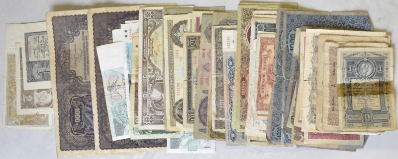 Europa: Lot of ca. 130 banknotes from: Austria with K+K, followed by Hungary, Cz...