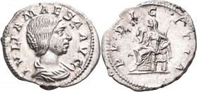Iulia Maesa, Großmutter des Elagabal (+ 226 n.Chr.): Denar, Rom. Drapierte Büste nach rechts, IVLIA MAESA AVG / sitzende Pudititia mit Zepter, PVDICIT...