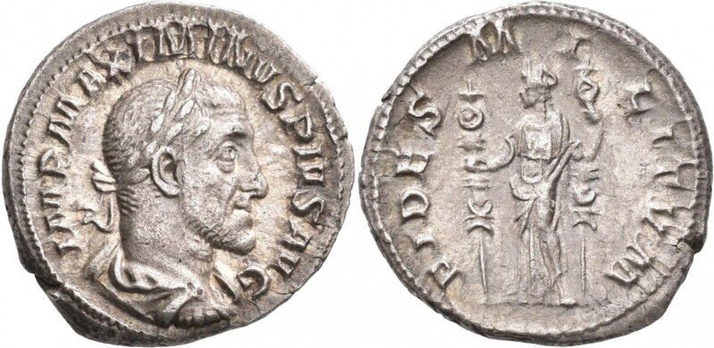 Maximinus I. Thrax (235 - 238): Denar, Rom 235/6. Belorbeerte und drapierte Büst...