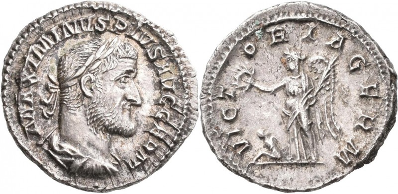 Maximinus I. Thrax (235 - 238): Denar, Rom. Drapierte Büste mit Lorbeerkranz nac...