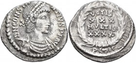 Constantius II. (324 - 337 - 361): AR Siliqua, Arles (Arelate). Büste mit Perldiadem nach rechts, D N CONSTANTIVS PF AVG / Im Kranz VOTIS XXX MVLTIS X...