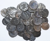 Römische Kaiserzeit: Lot 40 nicht näher bestimmter Münzen, augenscheinlich alles Antoniniane unterschiedlicher Herrscher. Eine Fundgrube für den Exper...