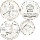 China - Volksrepublik: Lot 3 Münzen Olympische Spiele Los Angeles, dabei: 5 Yuan 1984 Hochspringer, KM# 97, 10 Yuan 1984 Eisschneeläufer, KM# 95 sowie...