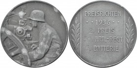Medaillen Deutschland: Drittes Reich: Zinkmedaille 1936 von Lauer - Schießauszeichnung. Soldat an Fliegerabwehrkanone sitzend / 5 Zeilen Schrift: Prei...