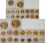 Alle Welt: Lot 15 Goldmünzen aus aller Welt, dabei: Österreich-Ungarn mit 100 Kronen, 10 Kronen, 4 Florin, 1 Dukat, Chile mit 100 Pesos, England mit 1...