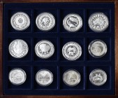 Australien: Holzschatulle mit 11 Silbermünzen aus Australien, dabei 7 x 5 Dollars zur Olympiade in Sydney 2000 in Gewicht von je 1 OZ Silber mit Farbl...