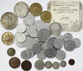 Frankreich: Lot diverser französischen Münzen, nicht näher bestimmt, überwiegend Republik. Dabei Alumünzen des zweiten Weltkrieges, 10 und 50 Francs a...