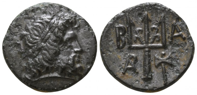Kings of Macedon. Uncertain mint. Uncertain King circa 300-150 BC.
Bronze Æ

...