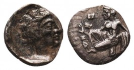 Greek Obol, Ca. 350-300 BC. AR
Condition: Very Fine


Weight: 0,5 gram
Diameter: 9,4 mm