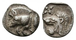 Greek Obol, Ca. 350-300 BC. AR
Condition: Very Fine


Weight: 0,4 gram
Diameter: 8,9 mm