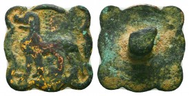 Ancient Roman bronze military / legionary belt buckle and belt fittings, c. 1st-3rd century AD. 
Condition: Very Fine


Weight: 2,9 gram
Diameter: 21,...
