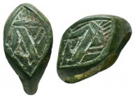 Byzantine Bronze Ring , 11th-12th century AD, 
Condition: Very Fine


Weight: 3,9 gram
Diameter: 21,7 mm
