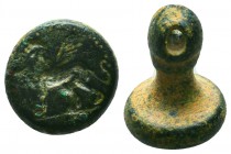 Ancient bronze military seals, Sphinx on it,
Condition: Very Fine

Weight: 23,2 gram
Diameter: 25,2 mm