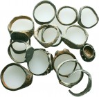Lot of 15 mixed rings

Condition: Very Fine

Weight: Lot
Diameter: