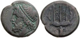SIZILIEN SYRAKUS
Hieron II., 274-216 v. Chr. AE-Litra 263-218 v. Chr. Vs.: Kopf des Poseidon mit Tänie n. l., Rs.: ornamentierter Dreizack, flankiert...