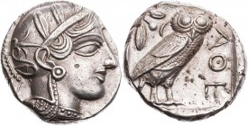ATTIKA ATHEN
 AR-Tetradrachme 454-404 v. Chr. Vs.: Kopf der Athena mit Helm und Lorbeer n. r., Rs.: Eule steht n. r., Kopf v. v., links Ölzweig neben...