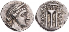 KARIEN KNIDOS
 AR-Tetrobol 250-210 v. Chr., Magistrat Kydosthenes Vs.: Kopf der Artemis mit Diadem und Köcher über der Schulter n. r., Rs.: Dreifuß S...
