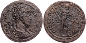 LYDIEN ATTALEIA
Commodus, 177-192 n. Chr. AE-Diassarion um 180-182 n. Chr., unter Iulios Demetrios, Strategos Vs.: gepanzerte und drapierte Büste mit...