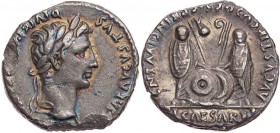 RÖMISCHE KAISERZEIT
Augustus, 27 v.-14 n. Chr. AR-Denar 2/1 v. Chr. Lugdunum Vs.: [CAE]SAR AVGVSTVS DIVI F P[ATER PATRIAE], Kopf mit Lorbeerkranz n. ...