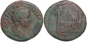 RÖMISCHE KAISERZEIT
Tiberius als Caesar, 4-14 n. Chr. AE-As 12-14 n. Chr. Lugdunum Vs.: [TI CAESA]R AVGVST F IMPERA[T VII], Kopf mit Lorbeerkranz n. ...