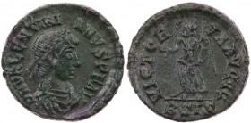 RÖMISCHE KAISERZEIT
Valentinianus II., 375-392 n. Chr. AE-1/2 Centenionalis 383-392 n. Chr. Siscia, 2. Offizin Vs.: D N VALENTINI-ANVS P F AVG, gepan...