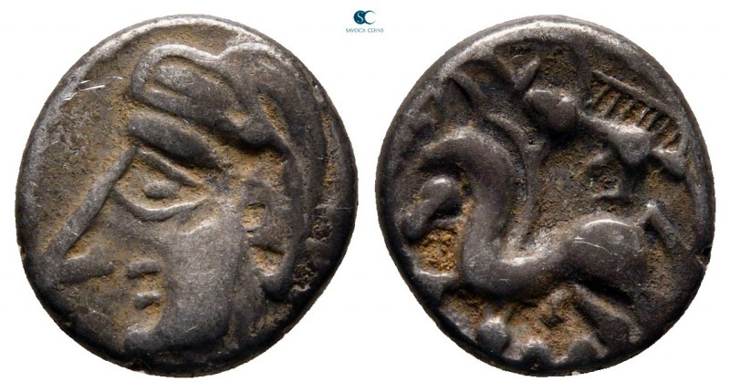 Central Gaul. Lemovices circa 100-60 BC. 
Quinarius AR

13 mm., 1,94 g.


...