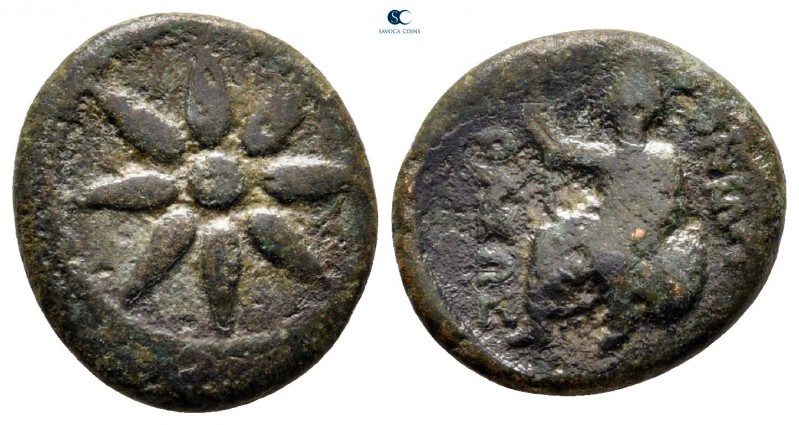 Macedon. Uranopolis circa 300-290 BC. 
Bronze Æ

16 mm., 2,86 g.



very ...