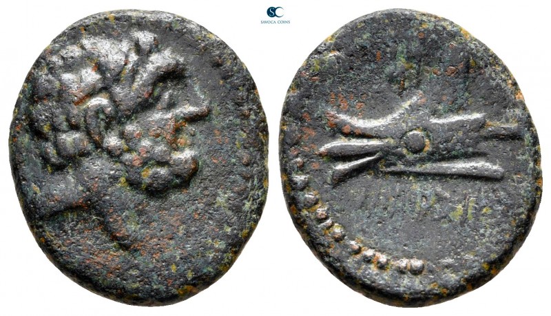 Phoenicia. Arados circa 206-52 BC. 
Bronze Æ

18 mm., 3,10 g.



very fin...