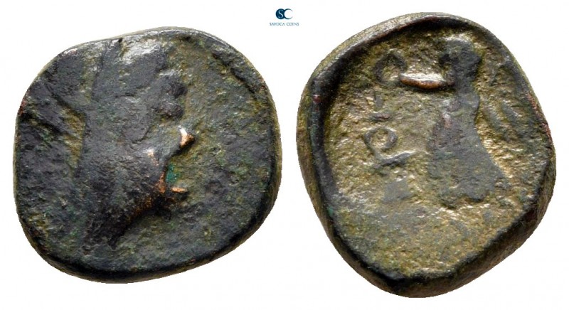 Kings of Sophene. Mithradates I circa 150-100 BC. 
Chalkous Æ

12 mm., 1,31 g...