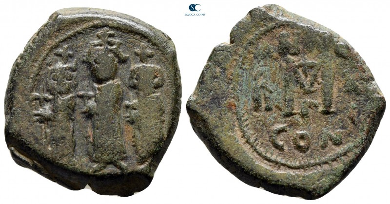 Heraclius & H.Constantine & Martina AD 610-641. Constantinople
Follis or 40 Num...