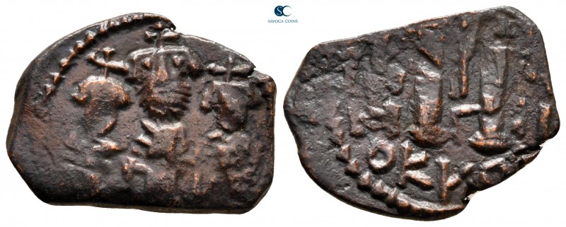 Heraclius & H.Constantine & Martina AD 610-641. Uncertain mint in Cyprus
Follis...