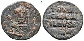 Romanus I Lecapenus AD 920-944. Constantinople. Follis or 40 Nummi Æ