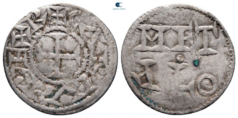 Charles the Simple AD 898-922. Metalo (Melle)
Denier AR

20 mm., 0,85 g.

...