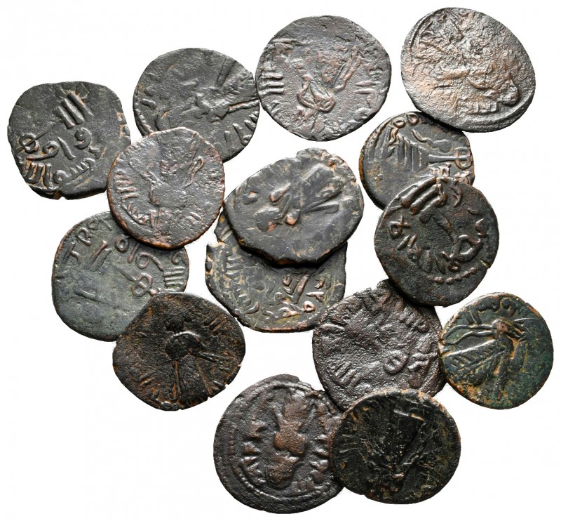 Lot of ca. 15 umayyad bronze coins / SOLD AS SEEN, NO RETURN!

very fine