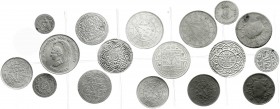 CHINA und Südostasien
Nepal
Lots
18 Münzen des 19. und 20. Jh. Dabei 12 X Silber.
sehr schön bis prägefrisch