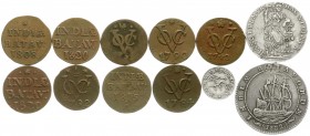 CHINA und Südostasien
Niederländisch-Ostindien
Lots
12 Münzen: Scheepjesgulden 1802 (gestopftes Loch), 10 Stuivers 1786 VOC Westfriesland, 1/10 Gul...