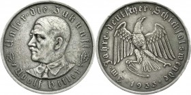 Medaillen
Drittes Reich
Silbermedaille 1933, Preuss. Staatsmünze, auf Hitler und die Machtergreifung. Büste Hitler l./ Adler mit Hakenkreuz auf Brus...