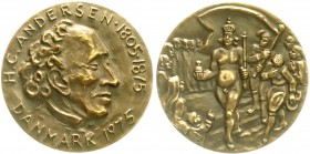 Medaillen
Erotik
Dänemark
Bronzemedaille 1975 von Per Ung. Auf das Märchen "Des Kaisers neue Kleider" von Hans Christian Andersen. Kopf r./nackter ...