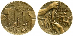 Medaillen
Münchner Medailleure
Karl Goetz
Bronzegussmedaille 1920. Wüstlinge am Rhein. 58 mm.
vorzüglich