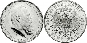 Reichssilbermünzen J. 19-178
Bayern
Luitpold 1911-1912
5 Mark 1911 D. Zum 90 jähr. Geb. m. Lebensdaten.
fast Stempelglanz