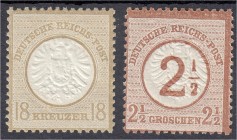 Briefmarken
Deutschland
Deutsches Reich
18 Kr. und 2 1/2 Gr. großer Brustschild 1872, 2 Werte in postfrischer Luxuserhaltung, unsigniert.
**