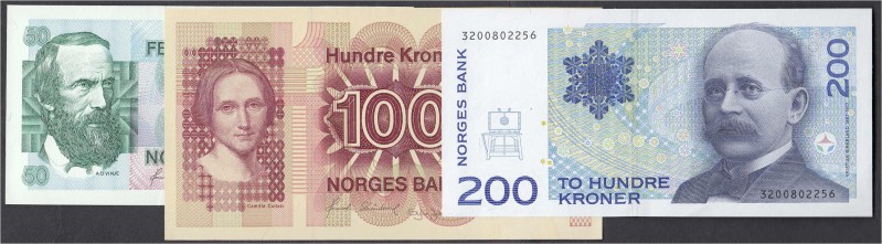 Banknoten
Ausland
Norwegen
3 Scheine: 50 und 100 Kroner 1993 und 200 Kroner 1...