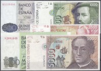 Banknoten
Ausland
Spanien
5 gut erhaltene Scheine: 500 und 1000 Pts. 1979, 1000, 2000 und 5000 Pts. 1992.
alle I und I-