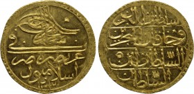 OTTOMAN EMPIRE. Selim III (AH 1203-1222 / 1789-1807 AD). GOLD Zeri Mahbub. Islambol (Istanbul). Dated AH 1203//5 (1794).