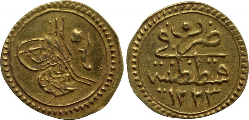 OTTOMAN EMPIRE. Mahmud II (AH 1223-1255 / 1808-1839 AD). GOLD Çeyrek. Qustantini...